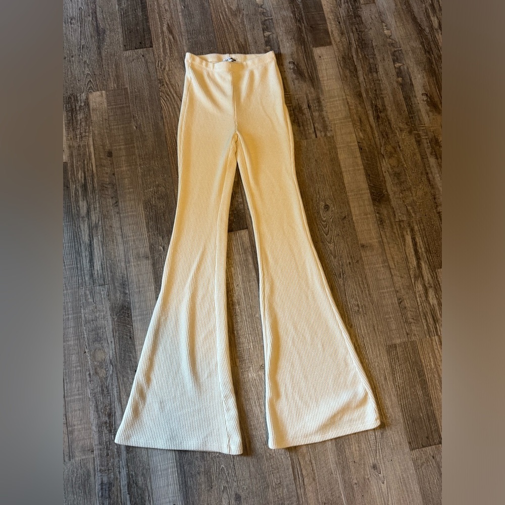 Ribbed flare pants